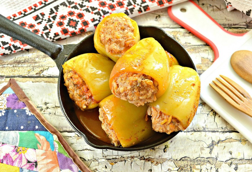 Ленивые фаршированные перцы с фаршем и рисом