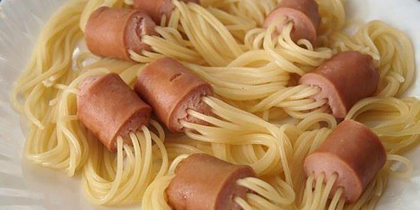 Макароны с сосисками