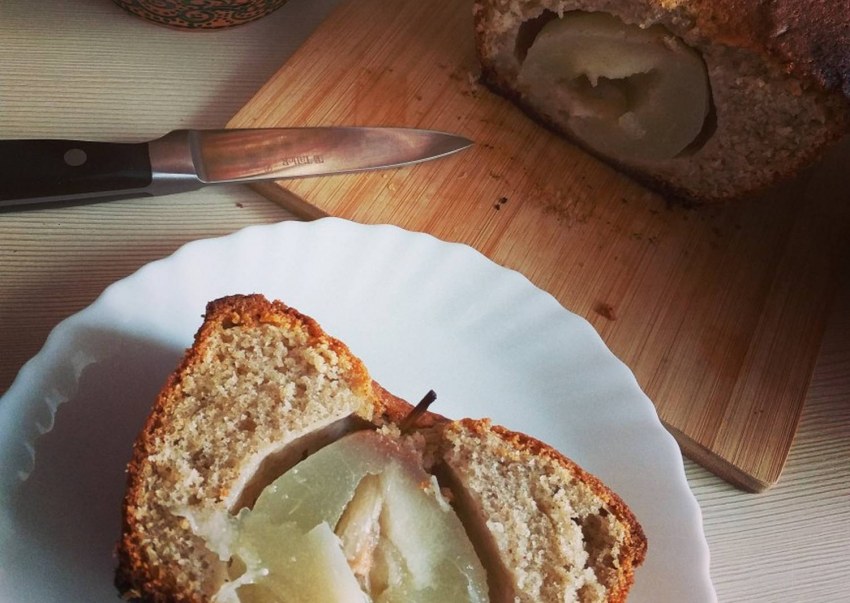 Пирог с грушей и сыром