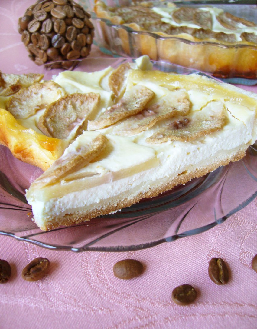 Пирог с лимоном и грушей