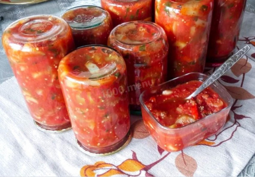 Яйца фаршированные сельдью и луком