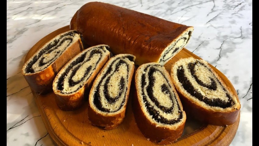 Красивый пирог с маком