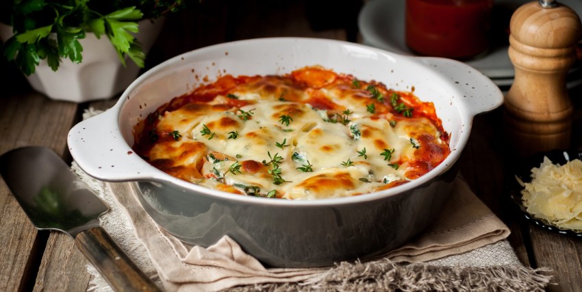Обжаренная курица с грибами для жульена
