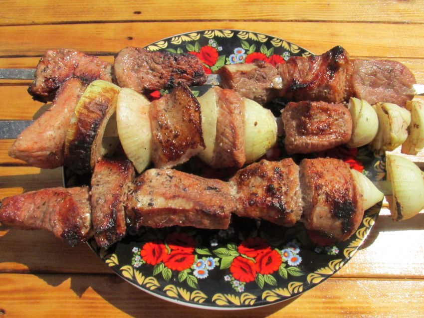 Вкусные и сочные маринады для шашлыка