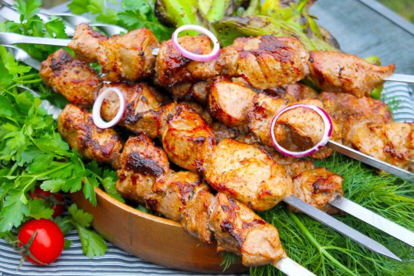 Шашлык из свинины на костре