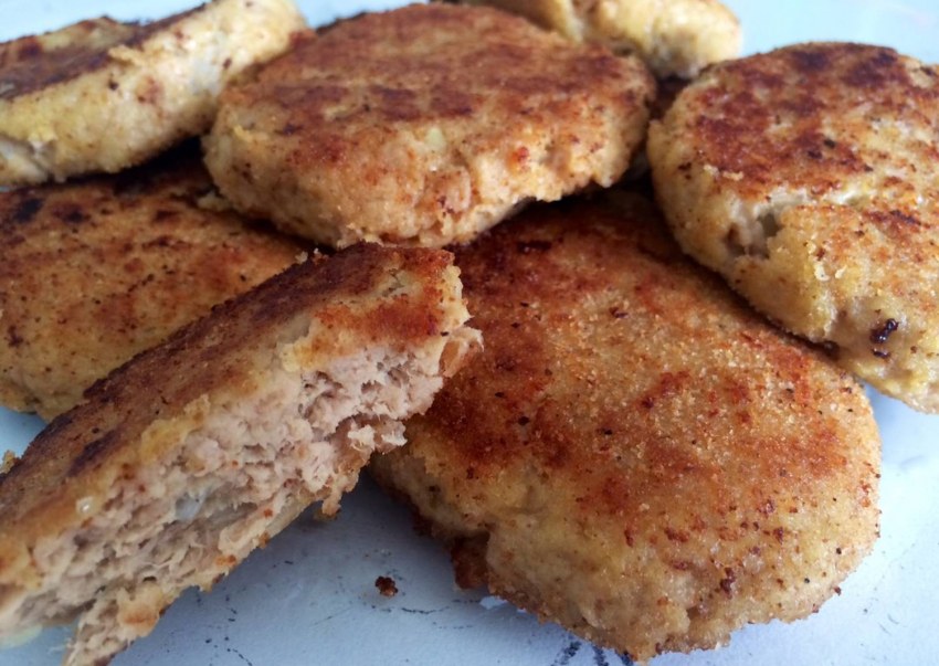 Вкусные котлеты из рыбных консервов