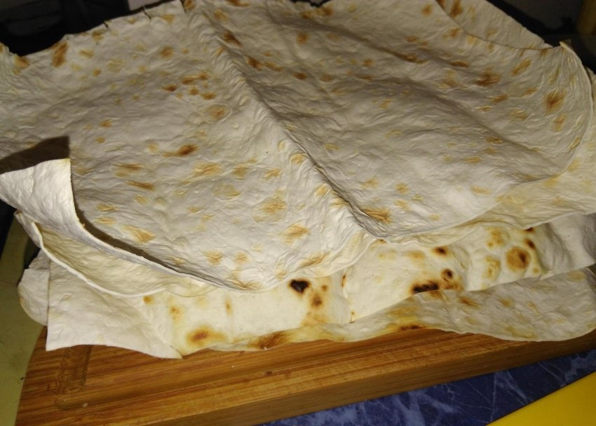 Выпечка из лаваша с творогом и яблоками