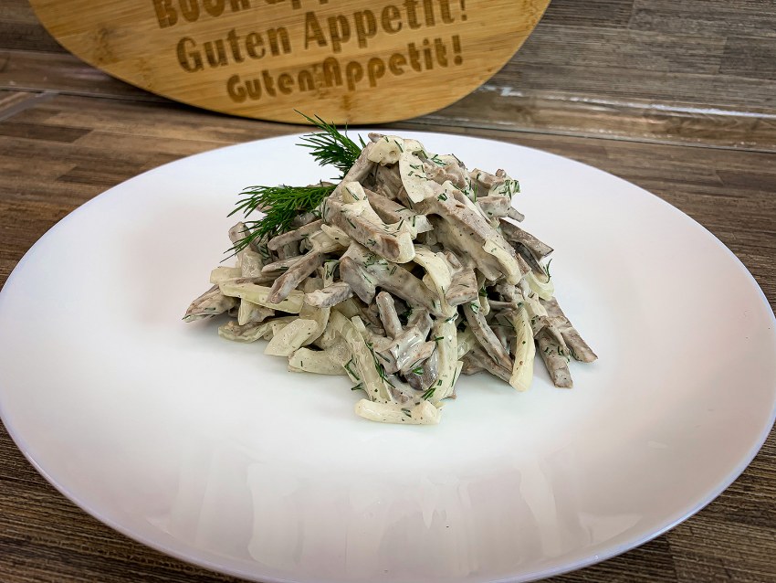 Салат Печенкин с куриной печенью слоями