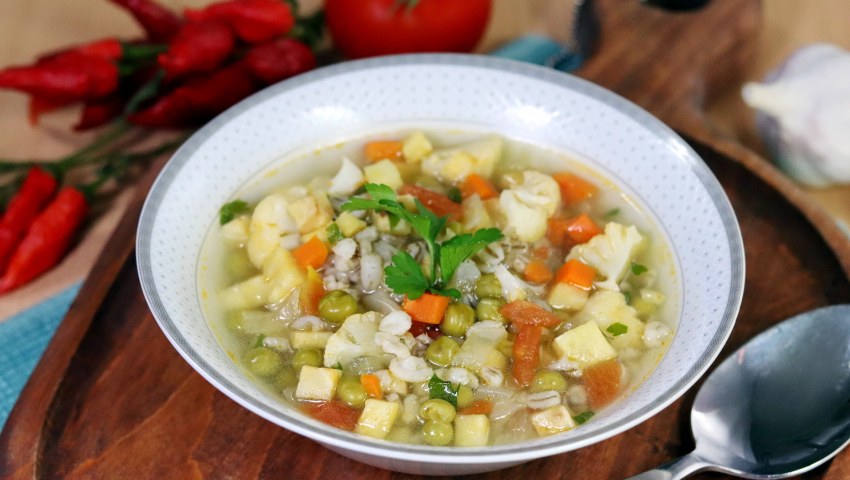 Суп перловый с овощами