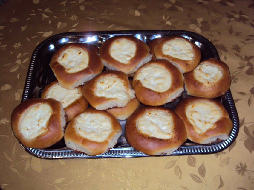 Большие ватрушки с творогом