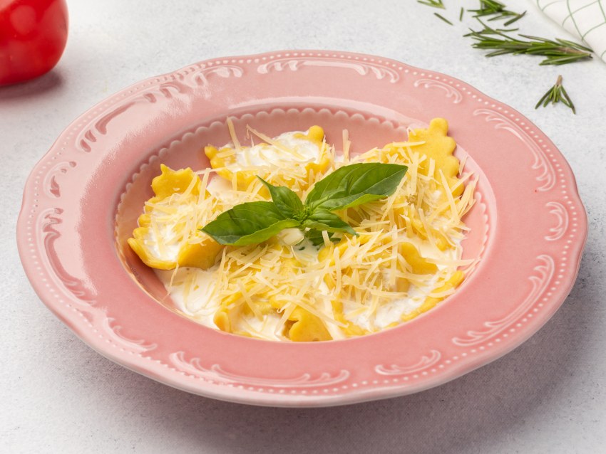 Равиоли с сыром и зеленью