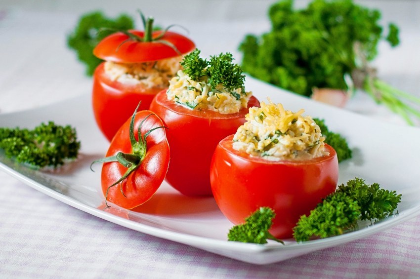 Закуска с помидорами