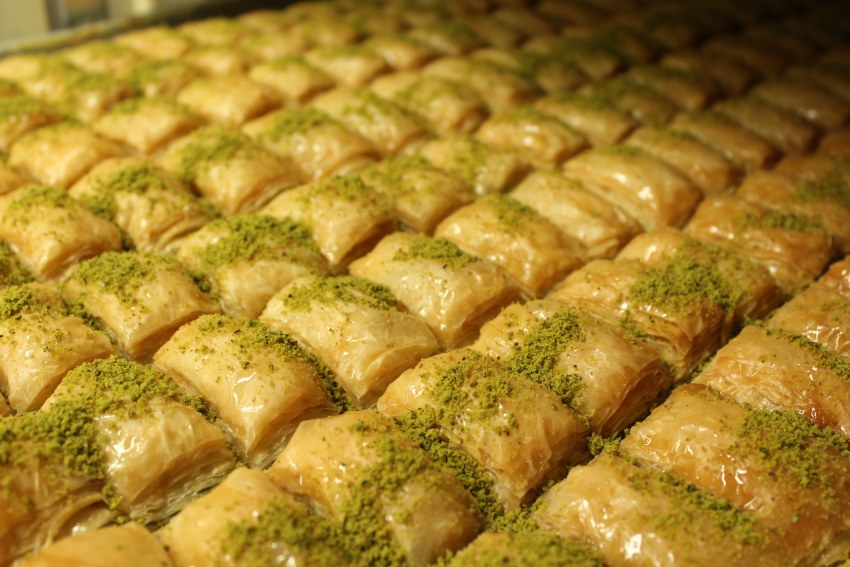 Пахлава с мёдом и грецкими орехами
