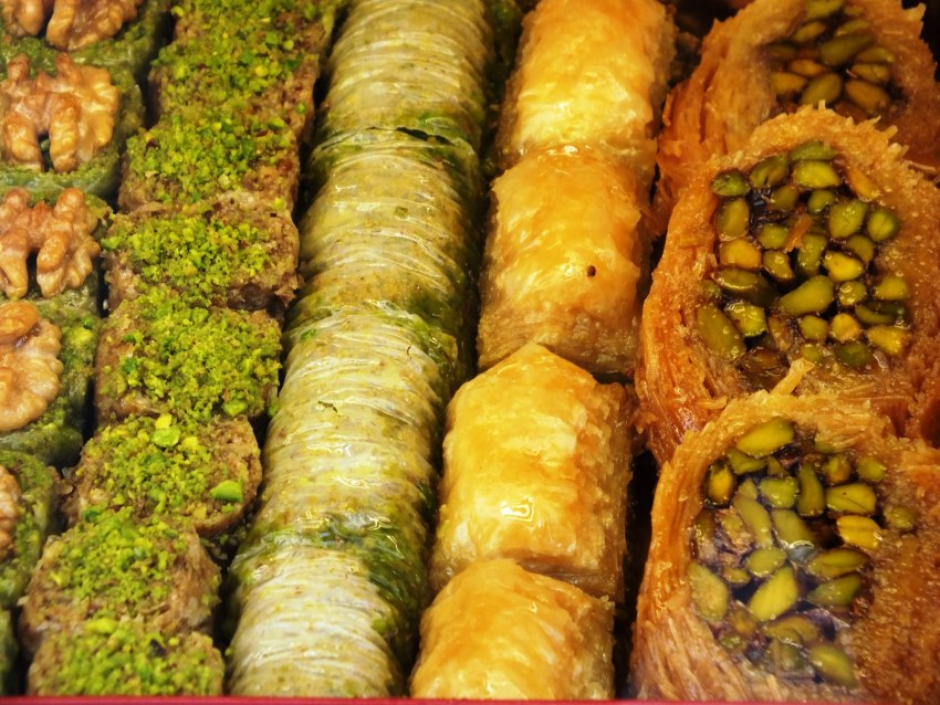 Пахлава Асия