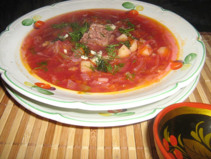 Щи с тушенкой