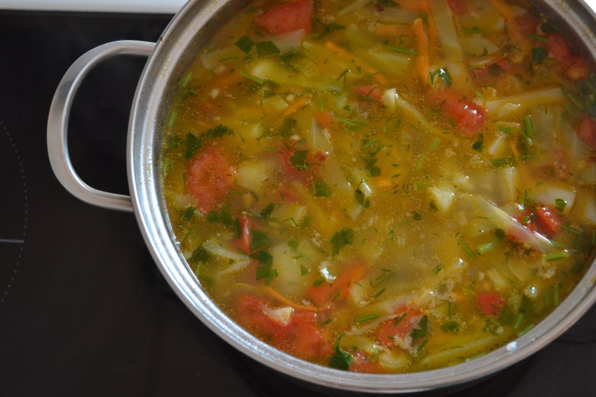 Щи с квашеной капустой