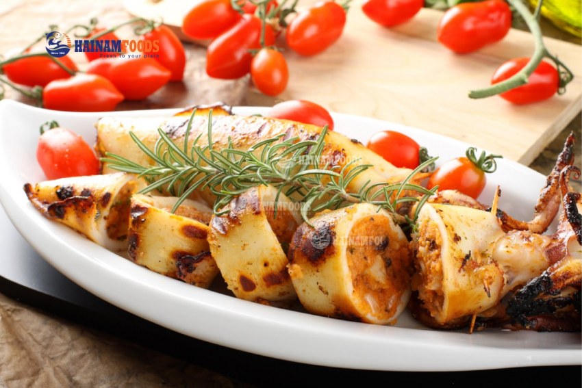 Кальмар фаршированный муссом