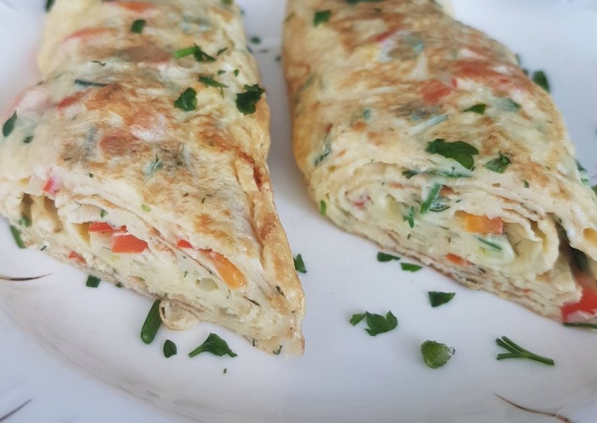 Омлетные рулетики
