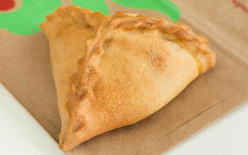 Бездрожжевое тесто для треугольников с мясом и картошкой