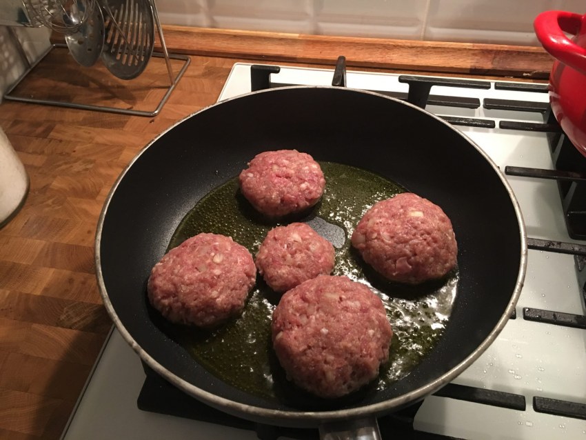 Вкусные сочные котлеты
