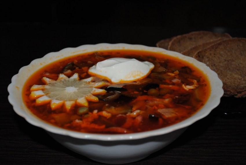 Солянка сборная мясная
