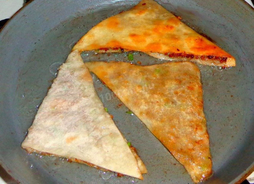 Чебуреки из лаваша
