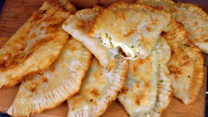 Чебуреки из лаваша