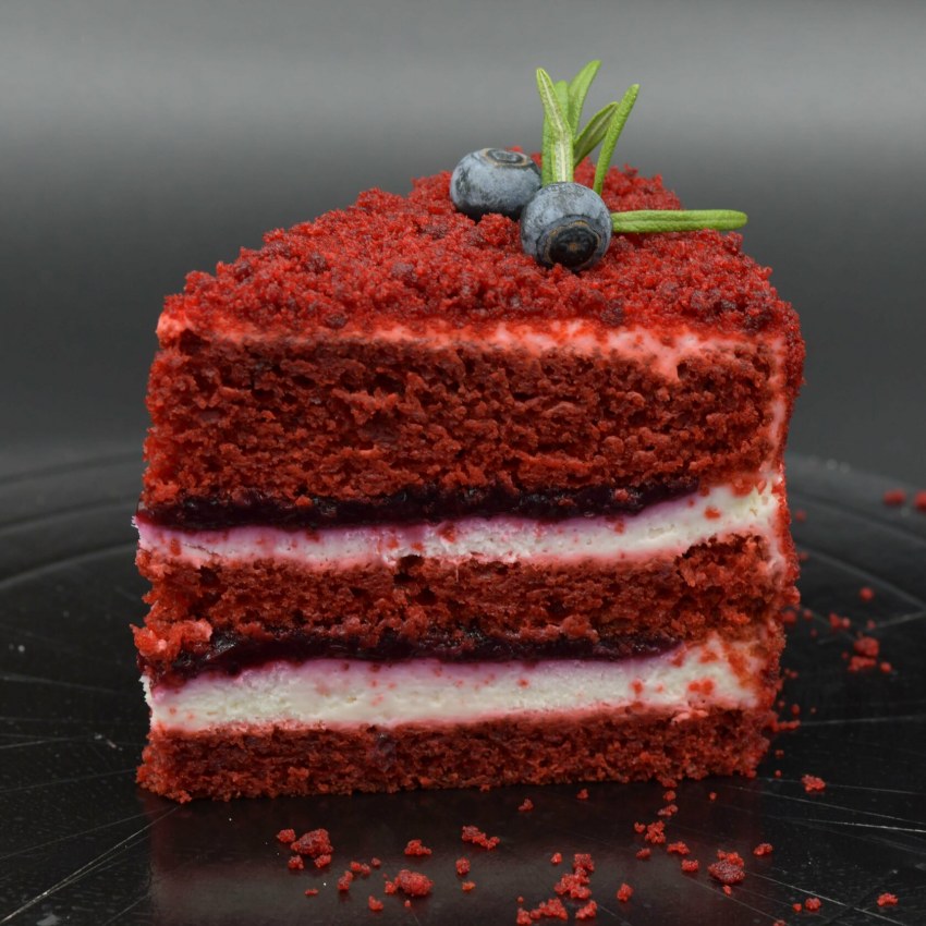 Торта "красный бархат" (Red Velvet).