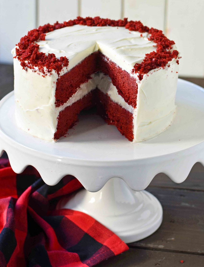 Торта "красный бархат" (Red Velvet).