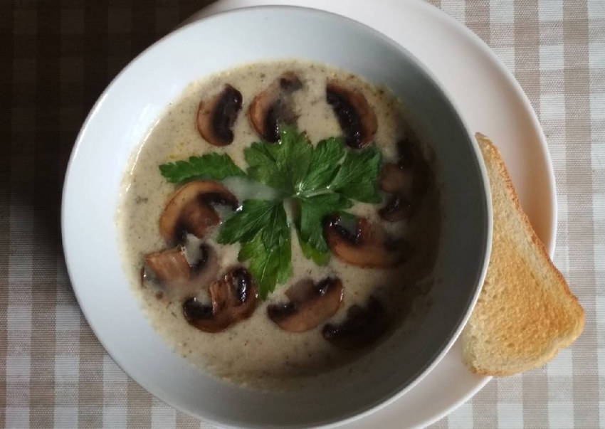 Курино грибной суп с плавленным сыром