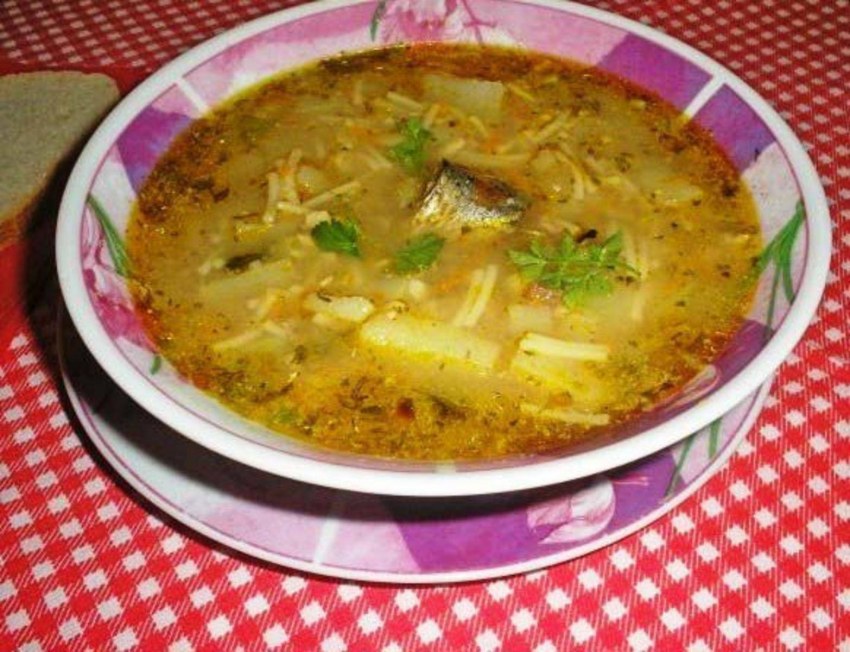 Суп с сайрой и пшеном