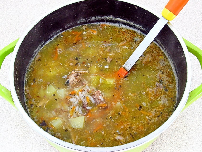 Рыбный суп с сайрой