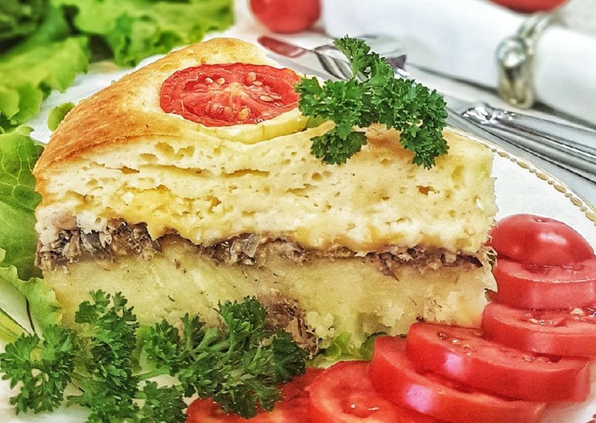 Запеканка картофельная с консервой