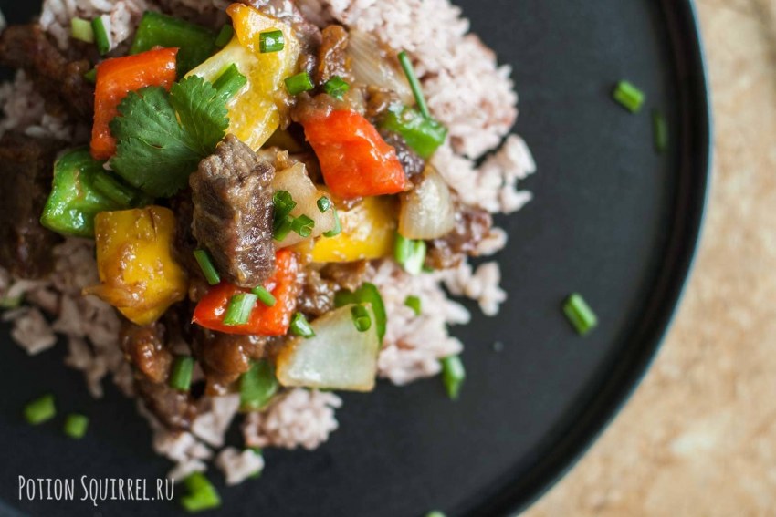 Говядина с овощами и кускусом