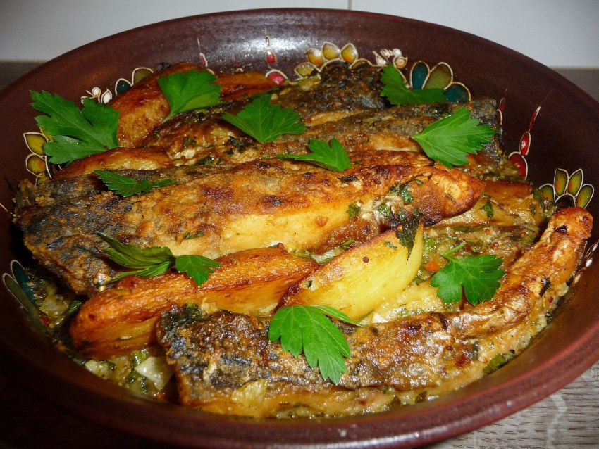 Рыба жареная картофель жареный