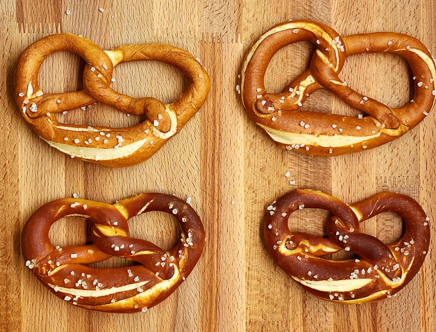 Песочные крендельки с корицей