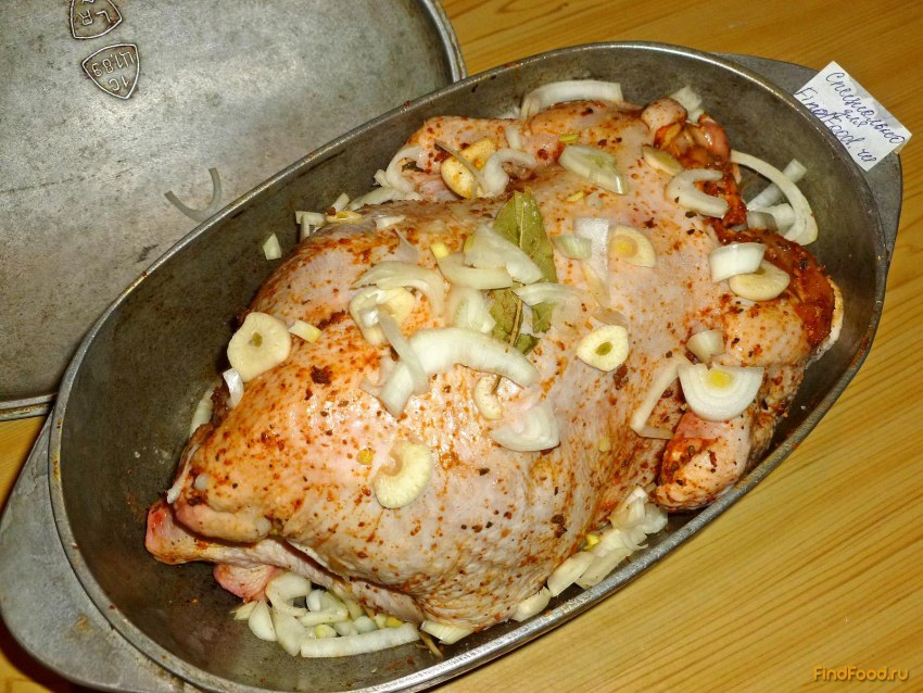 Целиком курица в утятнице