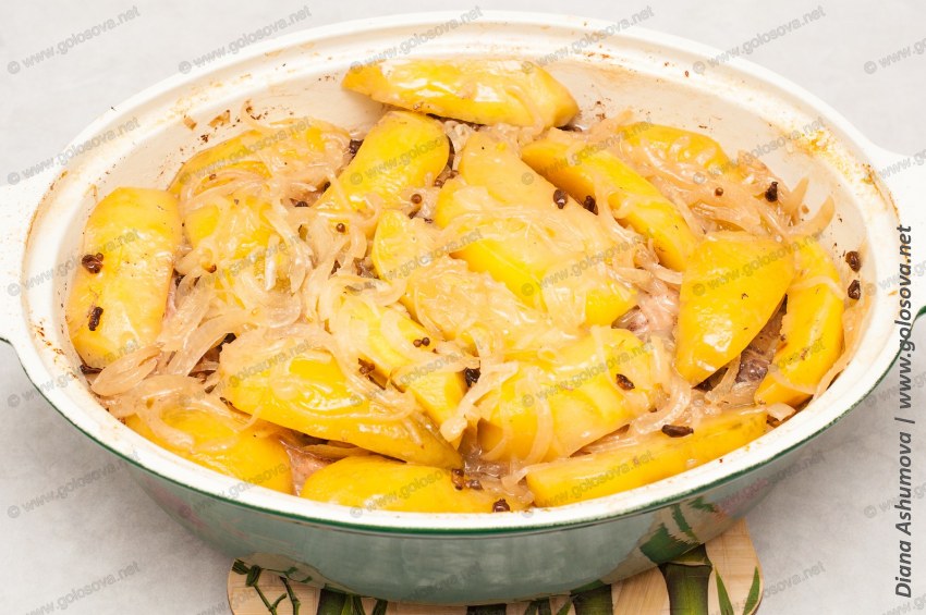 Курица в утятнице в духовке целиком