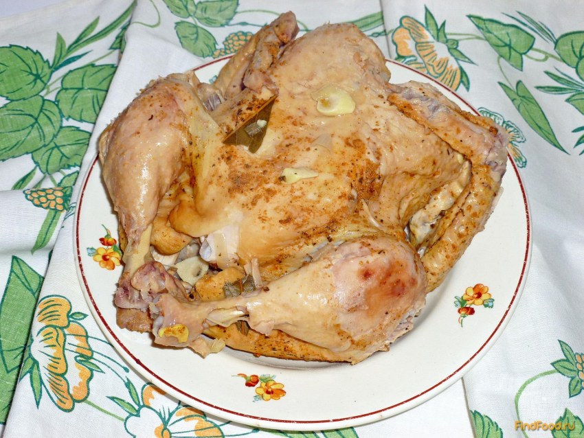 Целиком курица в утятнице