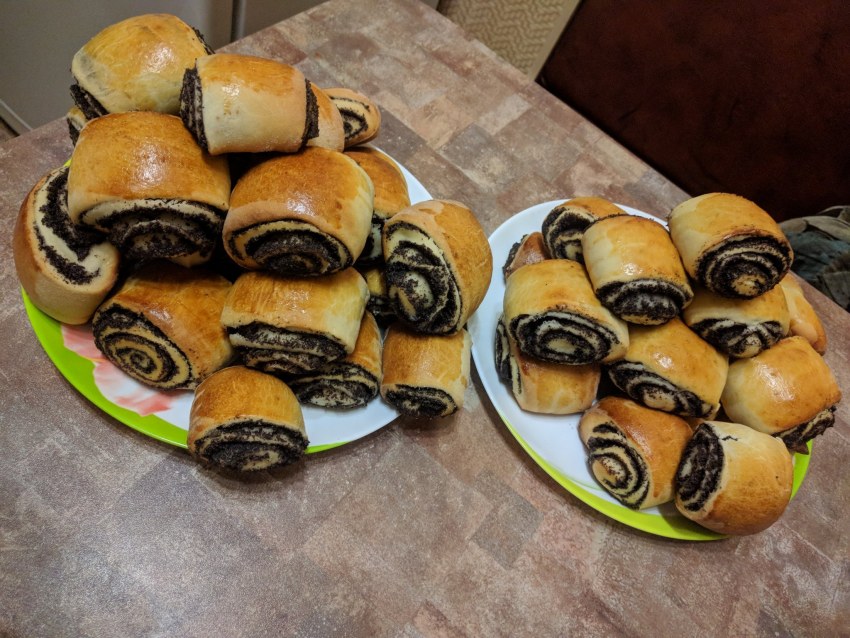 Рулетики с маком