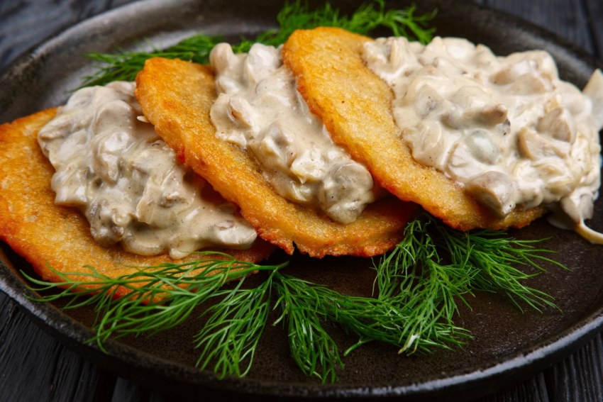Драники с мочанкой