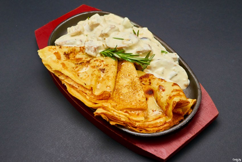 Драники с мочанкой в горшочке