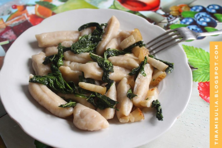 Курица с картошкой и галушками
