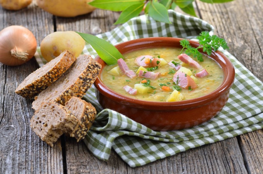 Гороховый суп с сосисками