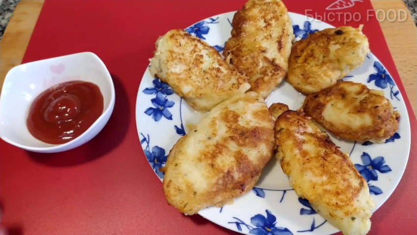 Куриная грудка в луковом кляре