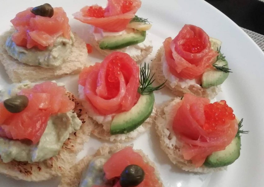 Корзиночки с красной икрой