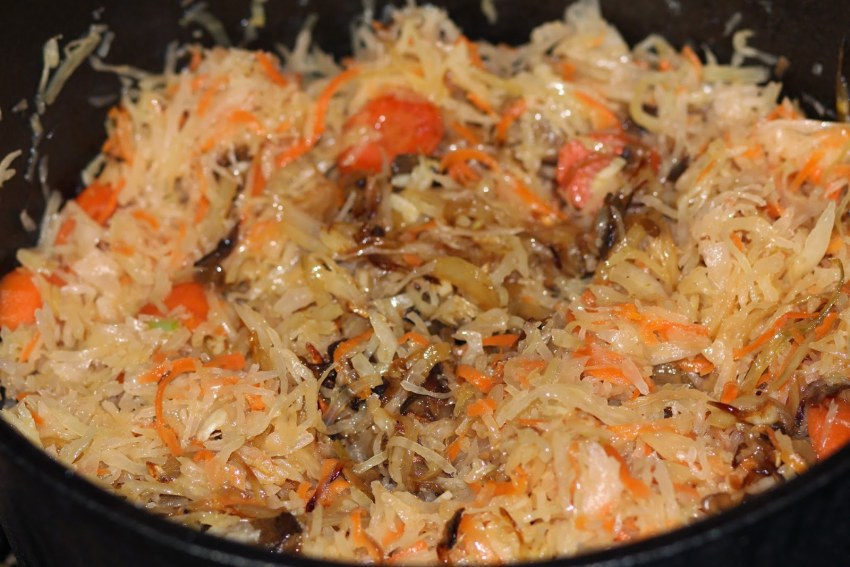 Капуста с шампиньонами