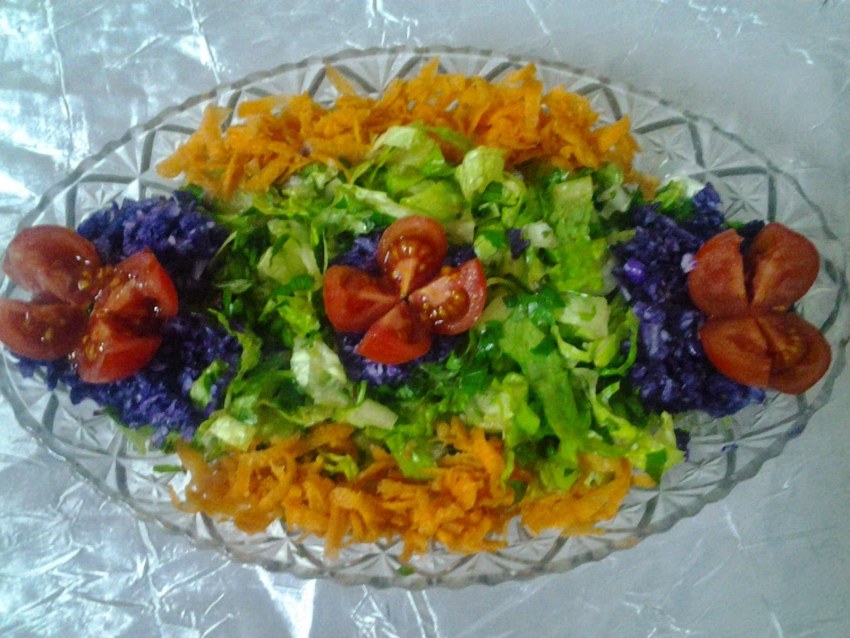 Салат с солеными патиссонами