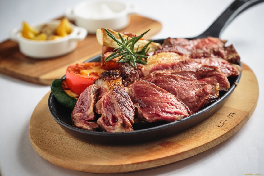 Мясное ассорти на гриле