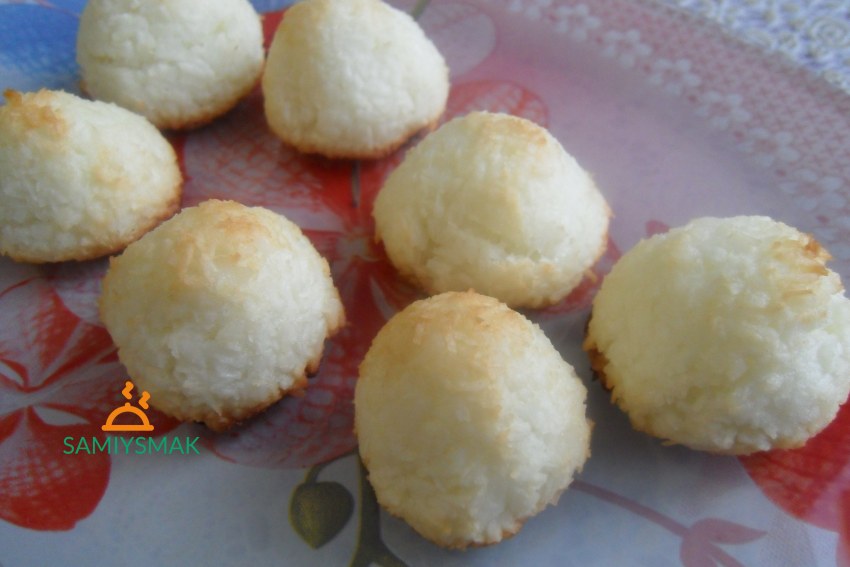 Печенье из рисовой муки с кокосовой стружкой